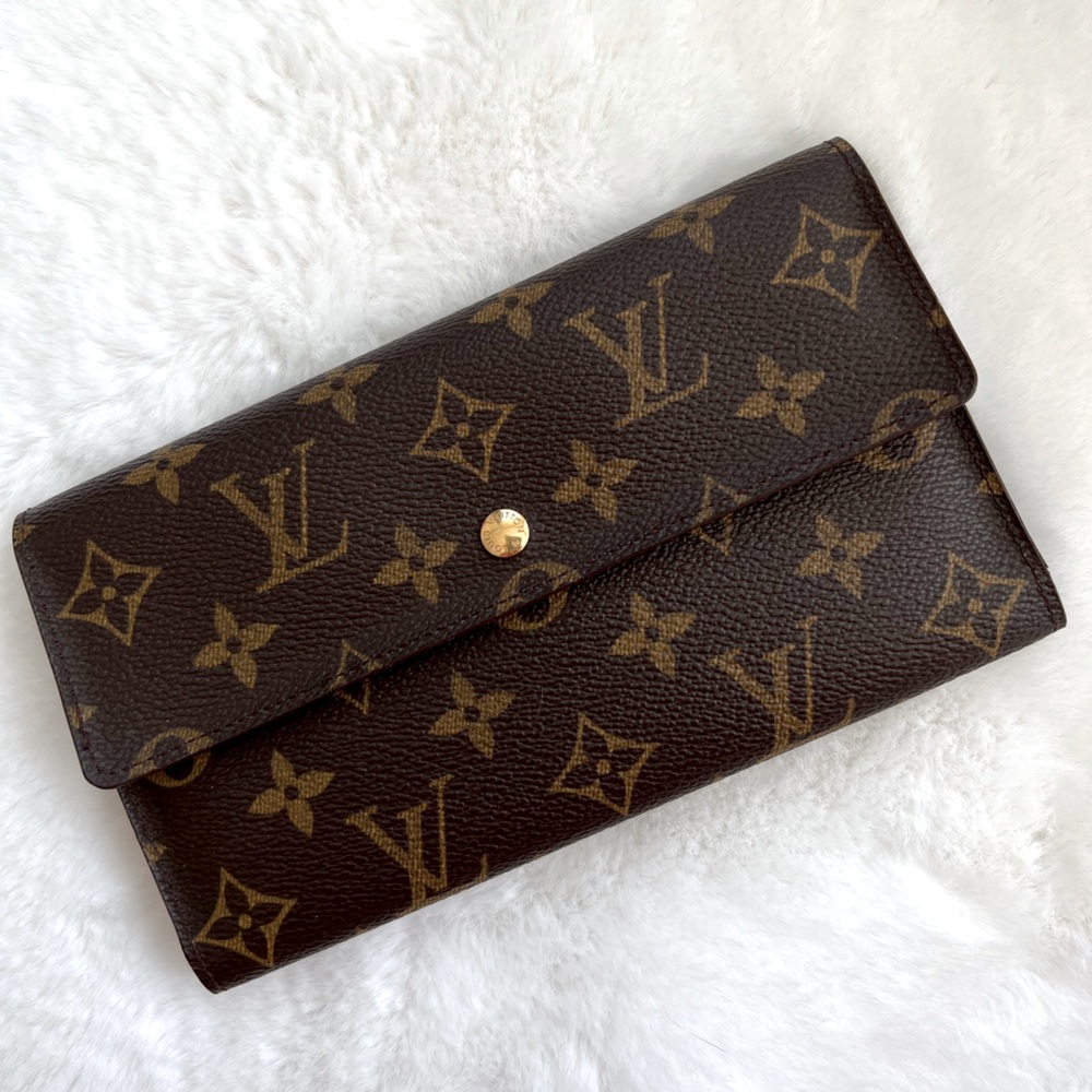 Louis Vuitton Porte Tresor International